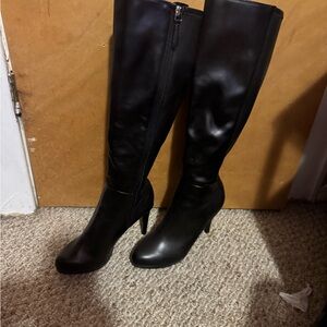 Nine West Black Heeled Boots